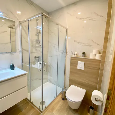 Visoravan 1200 דירה קופרס